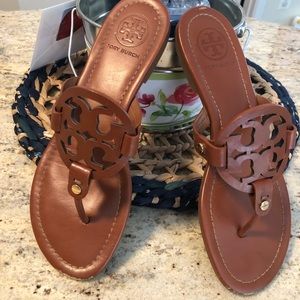 Like new Tory Burch Leather Miller Sandals